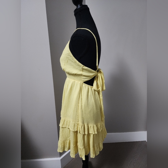 River Island Pastel Yellow Open Back Tiered Mini Dress - Picture 3 of 9